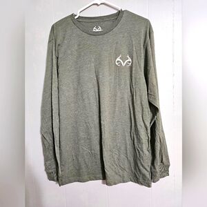 NWT Realtree long sleeve tee
